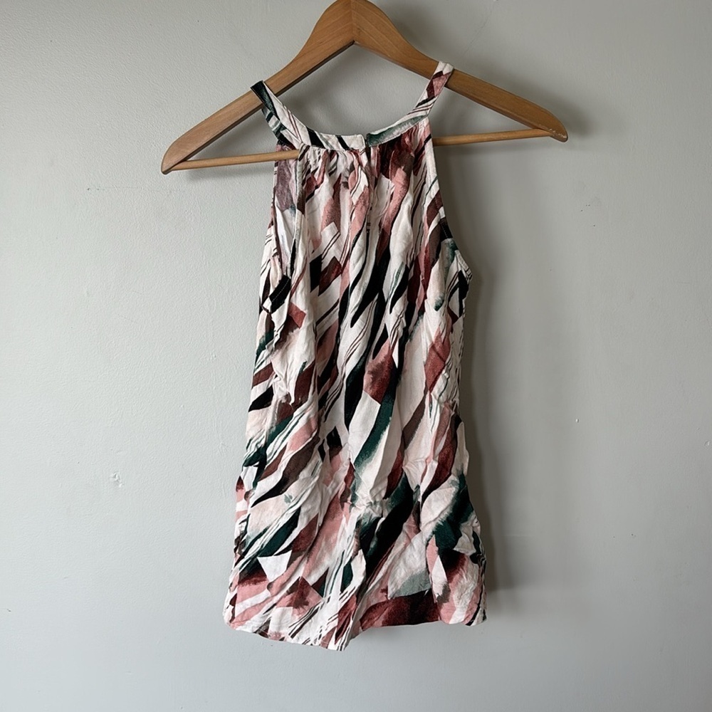 La Château Women’s Size Small Sleeveless Tank Top – Keyhole Back Detail